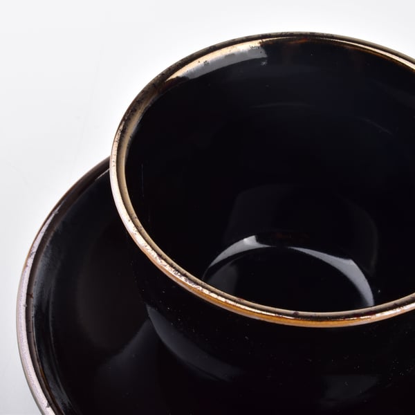 Porcelánový šálek na kávu a čaj s podšálkem AFFEK DESIGN CAL černý 280 ml