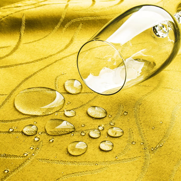 Polyesterová podložka na stůl JEDEKA ARRUELA žlutá 33 x 47 cm