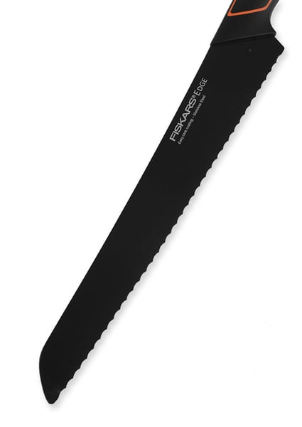 Nůž na chléb a pečivo FISKARS EDGE 23 cm