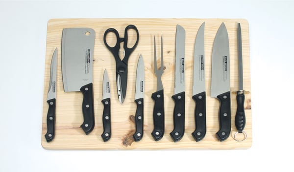 Sada kuchyňských nožů z nerezové oceli s kuchyňským prkénkem deską SSW 7 ks