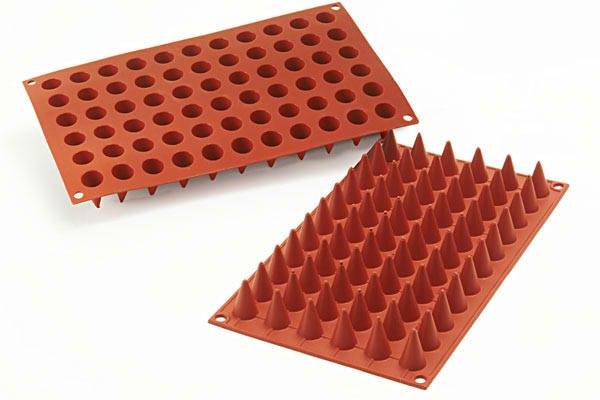 SILIKOMART Classic Coni terakota - silikonová forma na 66 čokoládek