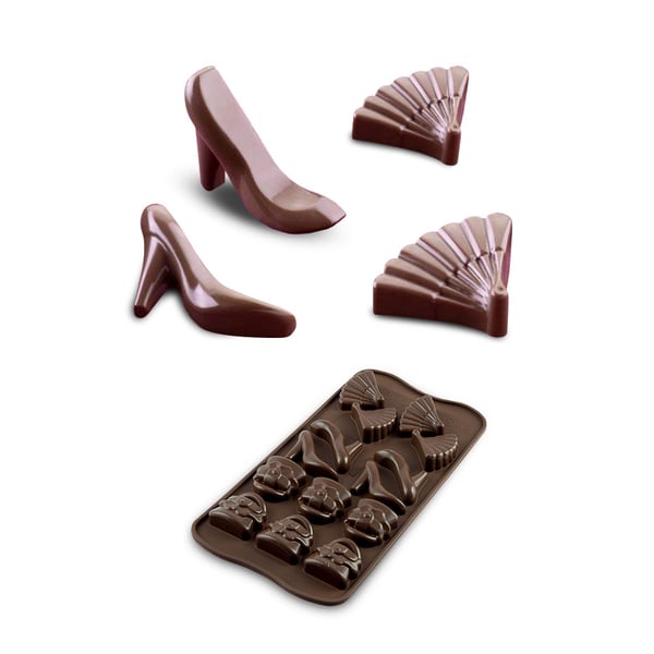 SILIKOMART Easy Choc Good Fashion hnědá - silikonová forma na 12 čokoládek