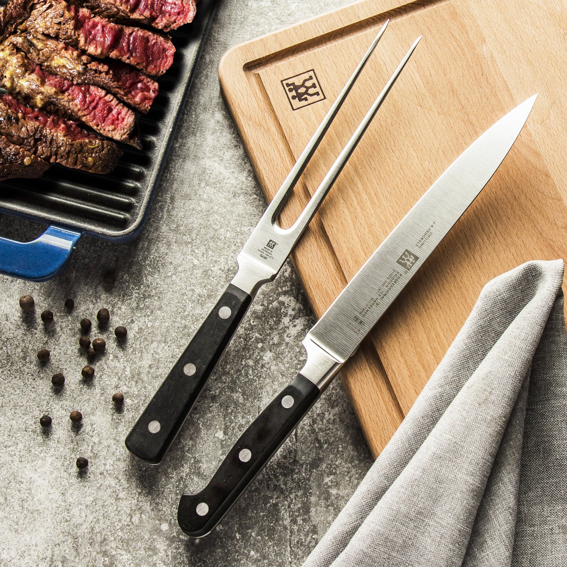 ZWILLING Professional 18 cm - vidlička a nůž na maso z nerezové oceli
